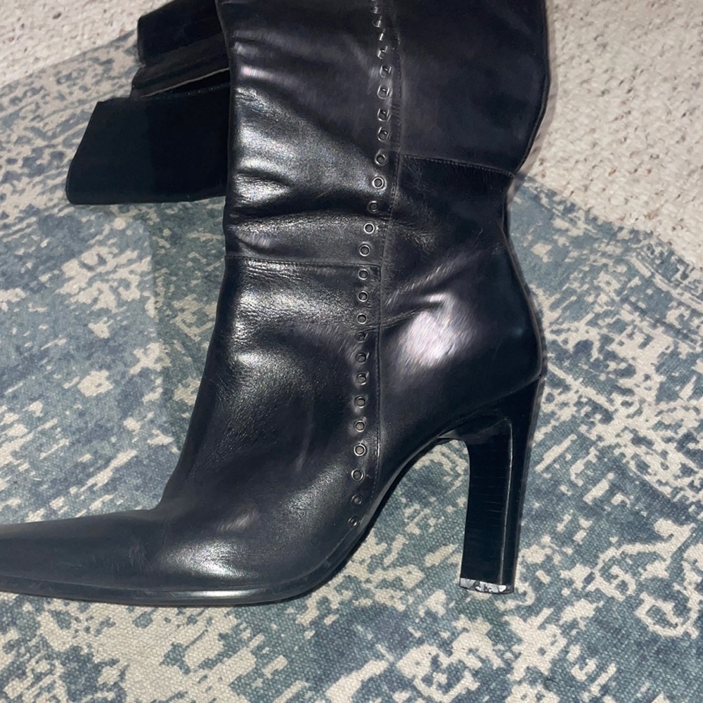 Square toe boot